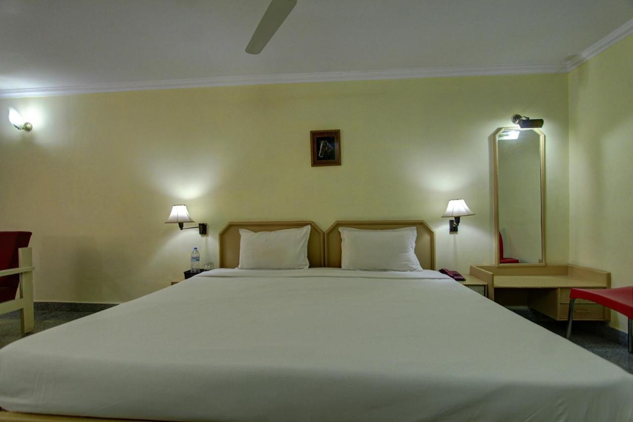 Spot On 33415 Hotel Oriental Towers Thanjavur Dış mekan fotoğraf